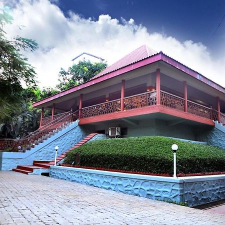 เอาท์โพสท์ แอท อาลิบัก รีสอร์ต Hotel อลีบาก ภายนอก รูปภาพ