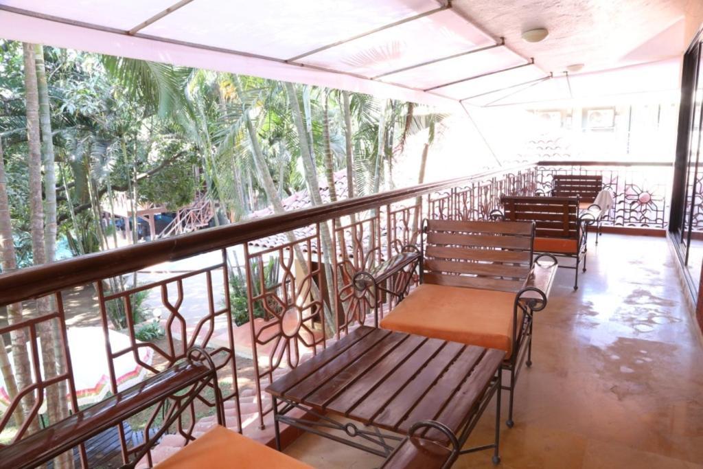เอาท์โพสท์ แอท อาลิบัก รีสอร์ต Hotel อลีบาก ภายนอก รูปภาพ