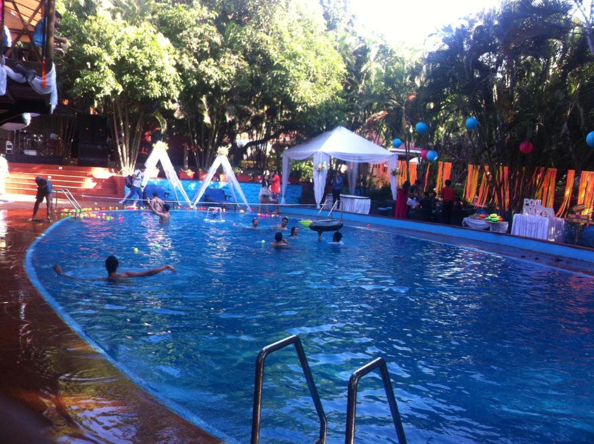 เอาท์โพสท์ แอท อาลิบัก รีสอร์ต Hotel อลีบาก ภายนอก รูปภาพ